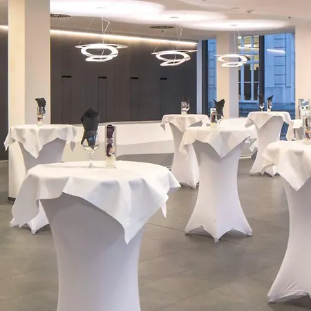 Doubletree By Hilton Schonbrunn 4*