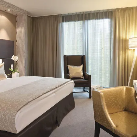 Doubletree By Hilton Schonbrunn Hotel 4*