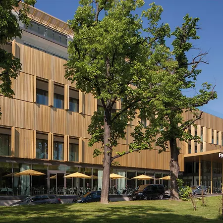 Hotel Doubletree By Hilton Schonbrunn 4*