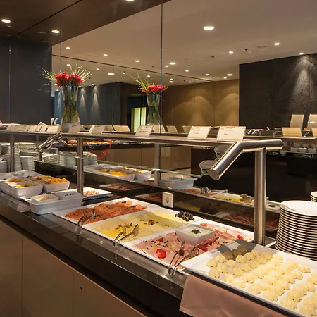 Doubletree By Hilton Schonbrunn Hotel Viena