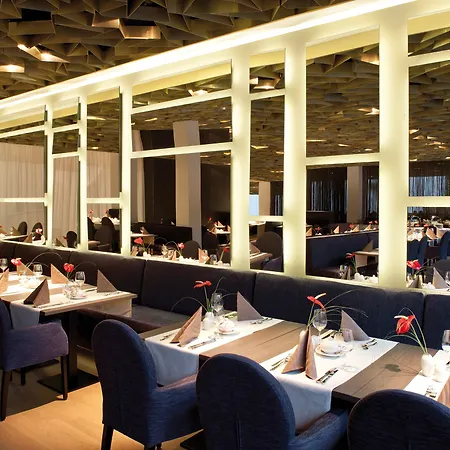 Doubletree By Hilton Schonbrunn Hotel Viena