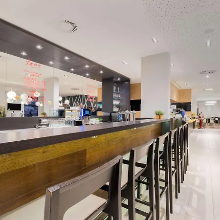 Leonardo Hauptbahnhof Hotel 4*