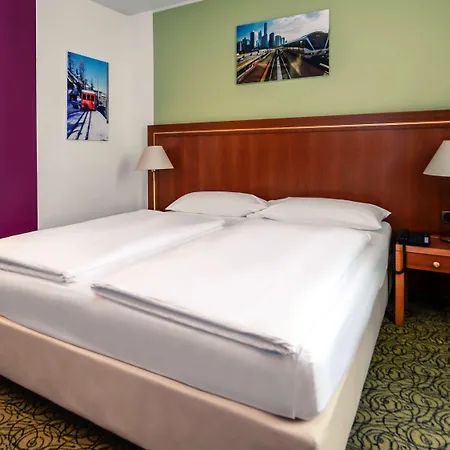 Mercure Westbahnhof 4* Wiedeń