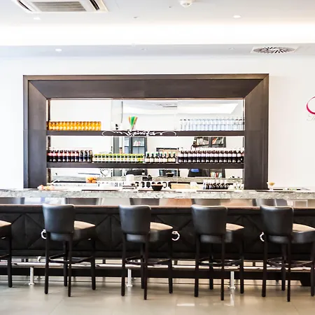 Elaya West 4* Viena
