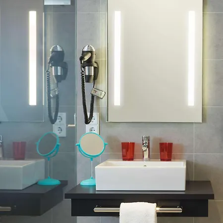 - The Niu, Franz By Ihg 3* Viena