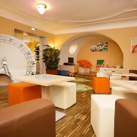 Hotel Jufa 4*