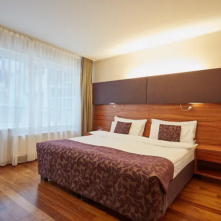 Pakat Hotel 4*