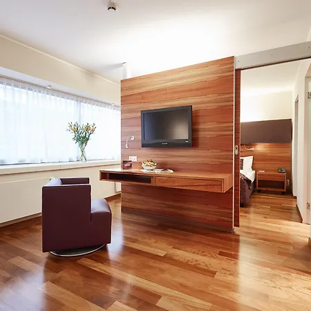 Pakat Hotel Vienna