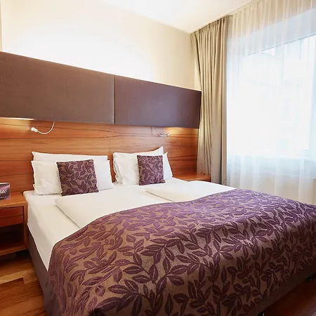 Hotel Pakat 4*