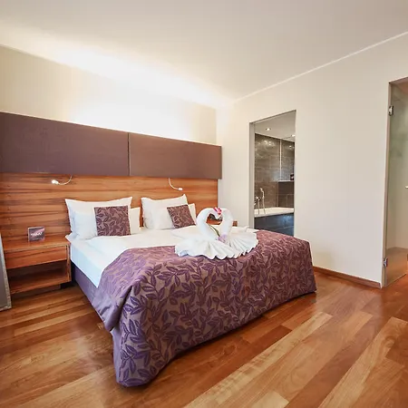 Pakat 4* Vienna