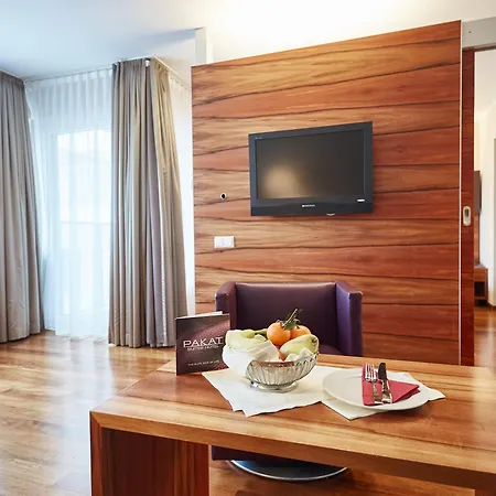 Pakat Hotel Vienna