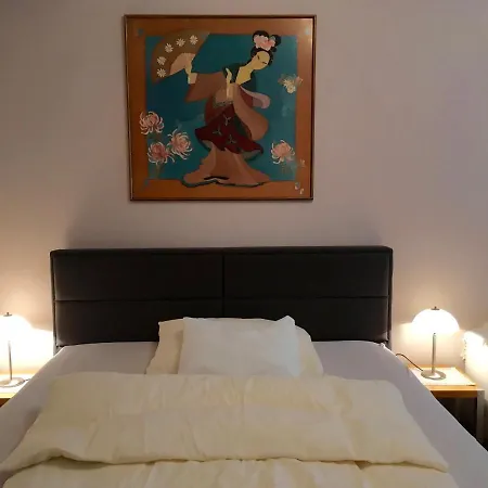 Philadelphia Apartment *
