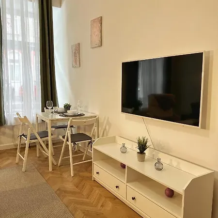 Cozy, Quiet Place Near Belvedere Apartment Vienna