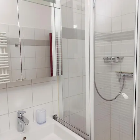 Apartment Beautiful 2-bedroom Near Schoenbrunn