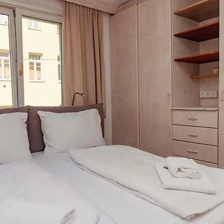 Beautiful 2-bedroom Near Schoenbrunn * Vienna