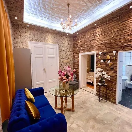 Urban Serviced Aparthotel