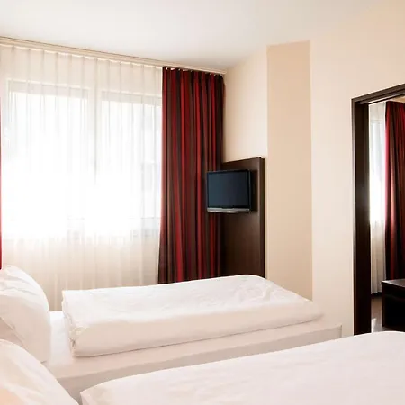 Nh Hotel 4*
