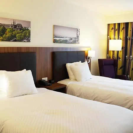 Carathotel Park Hotel *