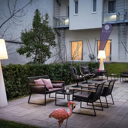Elaya West Отель 4*