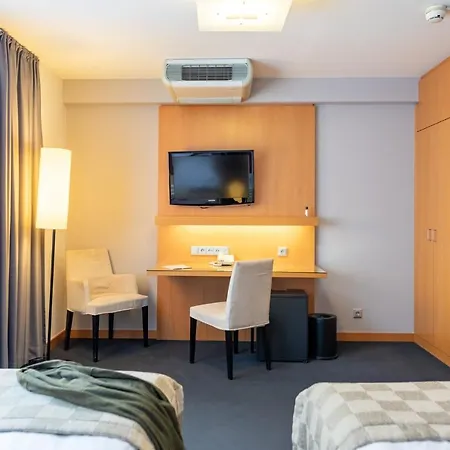 Hotel By Ihg Viena