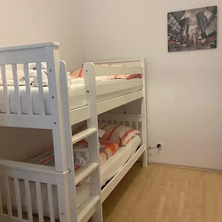 Gesamte Fuer 4 Personen 12 * Vienna