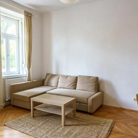 Central Living - Schoenbrunn