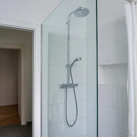Central Living - Schoenbrunn Apartment *