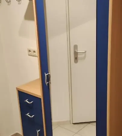 2-room Near Westbahnhof *