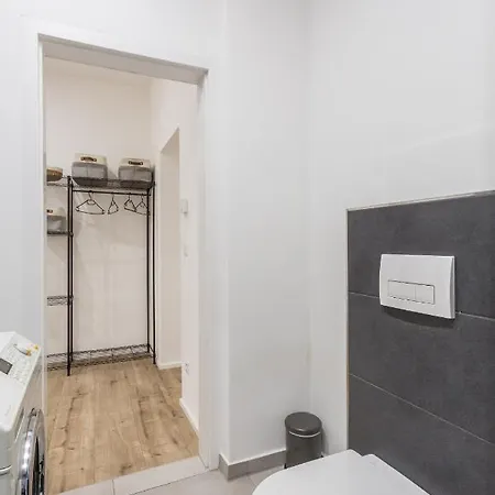 Luxury / Special For Families/ Town Hall Apartment *