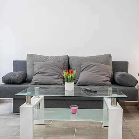 9 Min From Center - Beautiful Near U1 Reumannplatz *