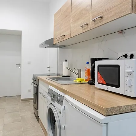 Apartment 9 Min From Center - Beautiful Near U1 Reumannplatz *