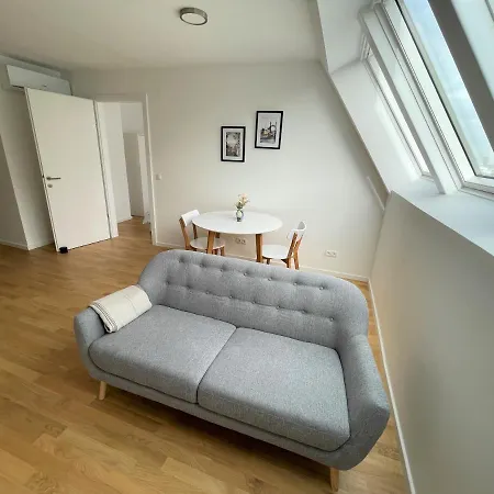 Contactless Self-check-in - Penthouse Apartment