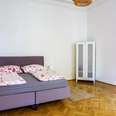Vienna City Apartment University Apartamento Viena