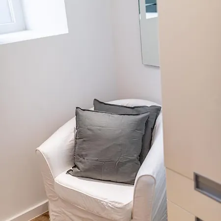 Apartment Stilvolles In Toller Lage, 