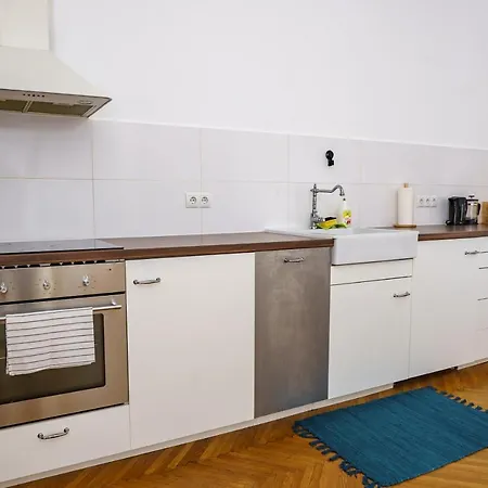Naschmarkt Apartment