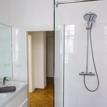 Central Living - Schoenbrunn Vienna
