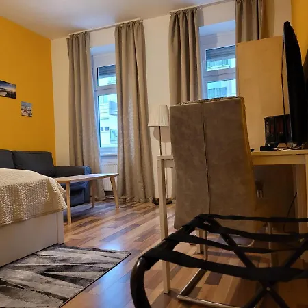 Leopoldauer Aparthotel 2*