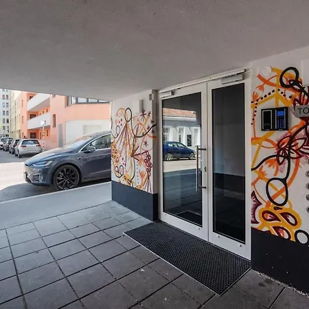 Neu Und Hell In Zentraler Ruhelage Mit Parkplatz Apartment Vienna