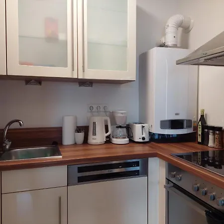 Apartment Balcony Apartment, 5 Min Walk To First District