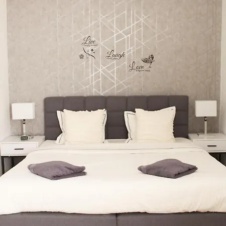 Apartament Orestaliving - On The Danube Canal Friedensbruecke *
