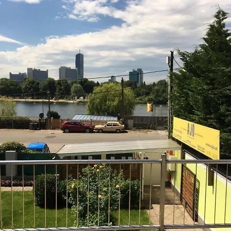 Ajo - Alte Donau View Penthouse - Self-check-in *