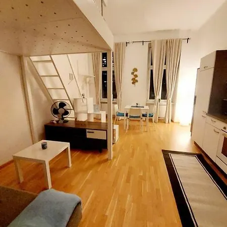 Cozy 40m2 In & Beautiful Family Area Right At Subway & Park *
