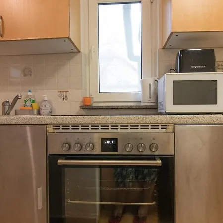 Small-comfy In Donaustadt Garden - Not Shared! Apartment Wien