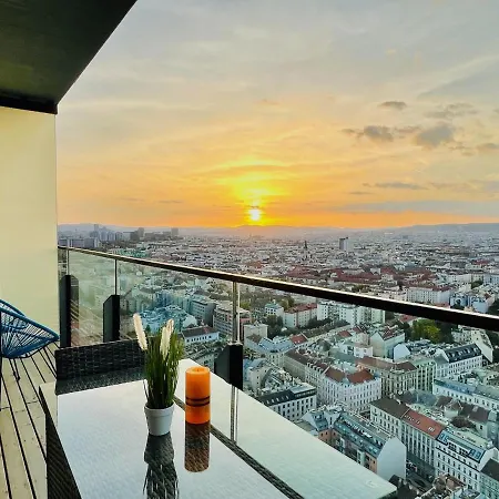 Apartment Triiiple Level 31 - Sonnenwohnen Mit Fantastischem Ausblick Und Parkplatz Vienna
