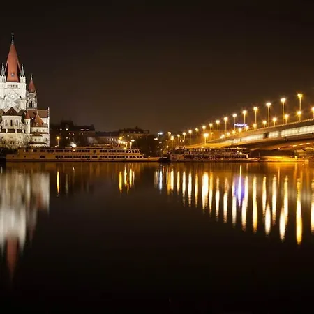 Schoenes Living Am Donauufer *