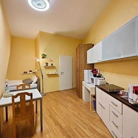 Lucky Star Of Homestay Vienna