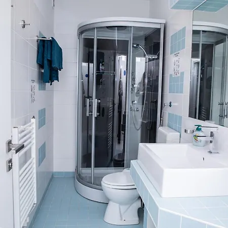 Apartment Vladys *