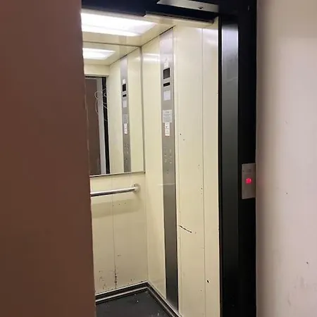 Near Hauptbahnhof - Kingsize Bed Vienna