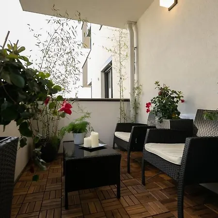 Schoenes Living Am Donauufer Vienna