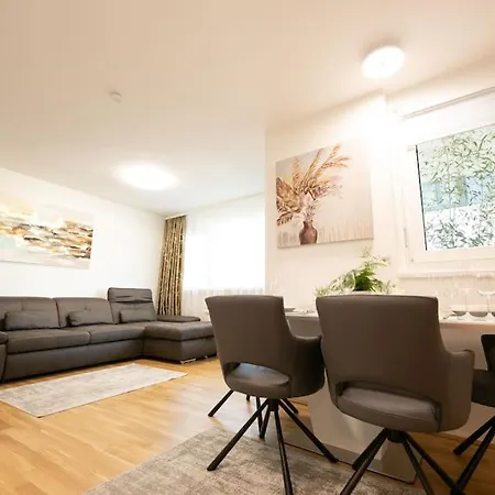 Schoenes Living Am Donauufer Apartment *